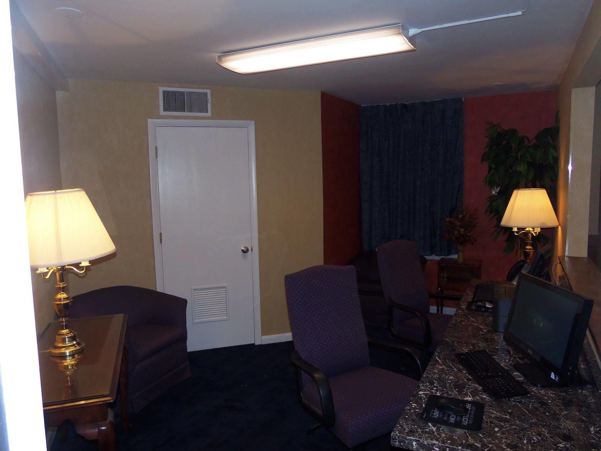 Governor House Inn Arlington/Falls Church Dış mekan fotoğraf